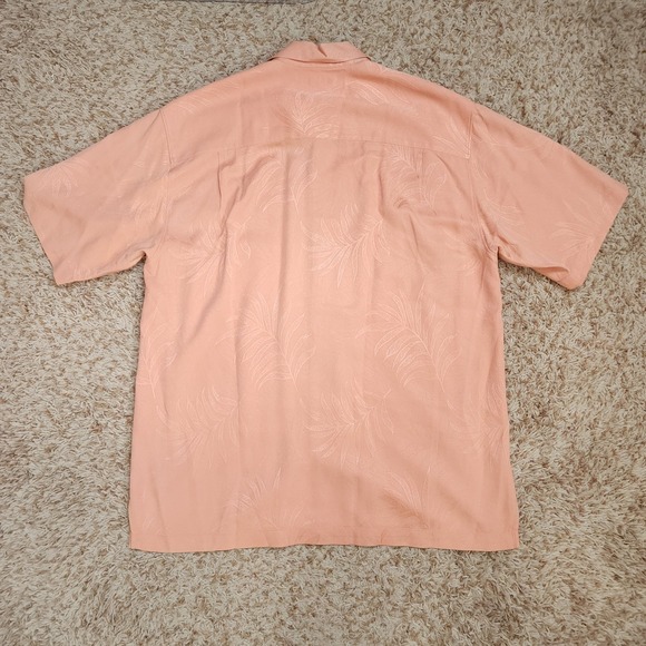 Tommy Bahama Pink Leaves Pattern‎ Mens L Short Sleeve Button Up Silk Shirt - Picture 5 of 5